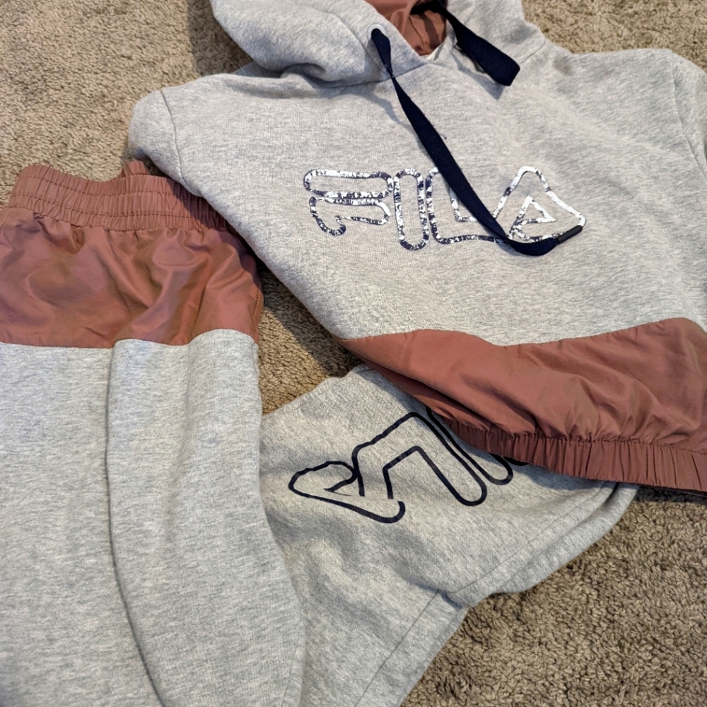 Fila two piece set size M